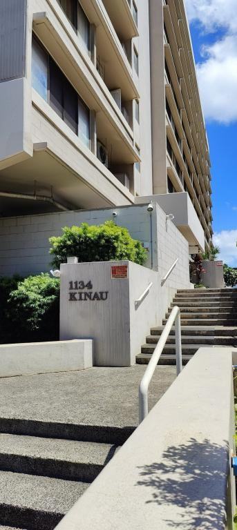 1134 Kinau St - Photo 3 of 16