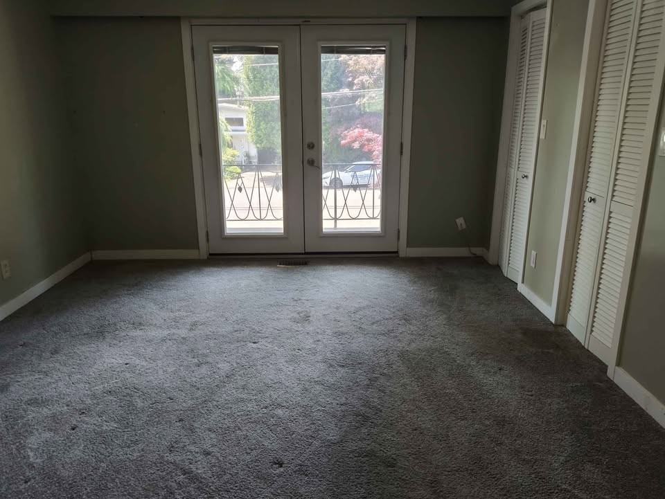 15873 Russell Avenue - Photo 2 of 10
