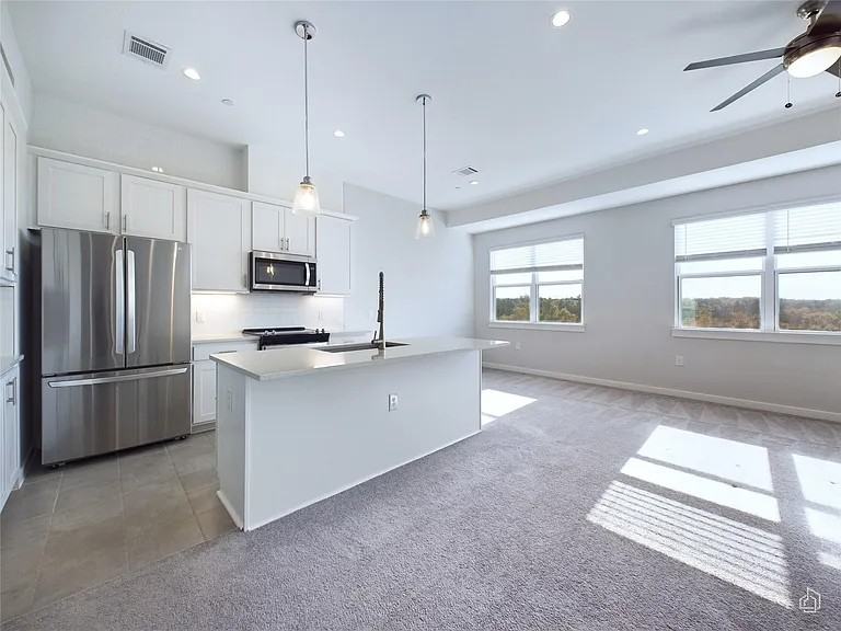 12001 Vista Parke Drive - Photo 2 of 32