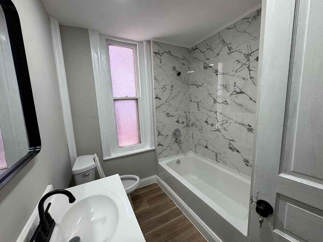 517 W Norwegian St - Photo 4 of 6