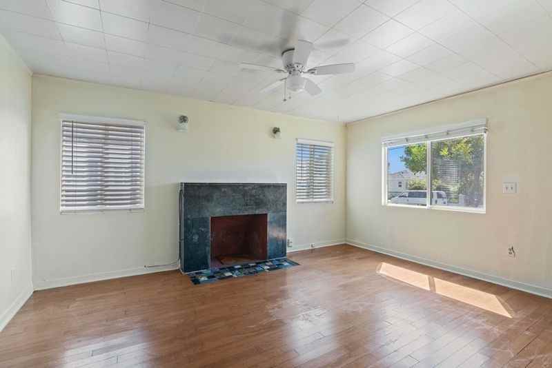 11012 Eastwood Ave - Photo 2 of 10