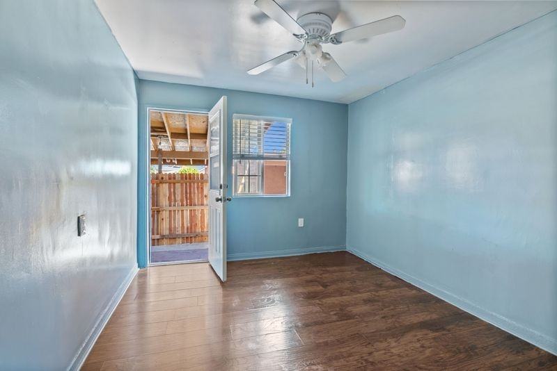 11012 Eastwood Ave - Photo 6 of 10