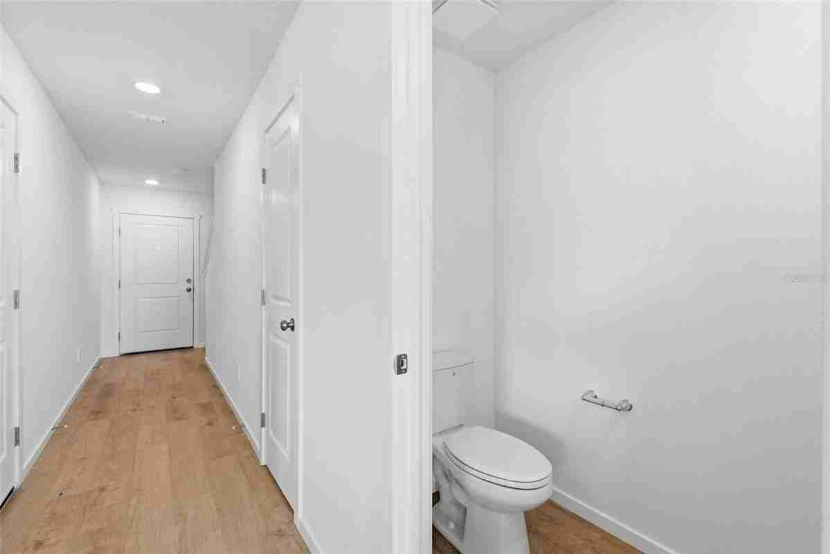 1557 Plank Pl - Photo 2 of 15