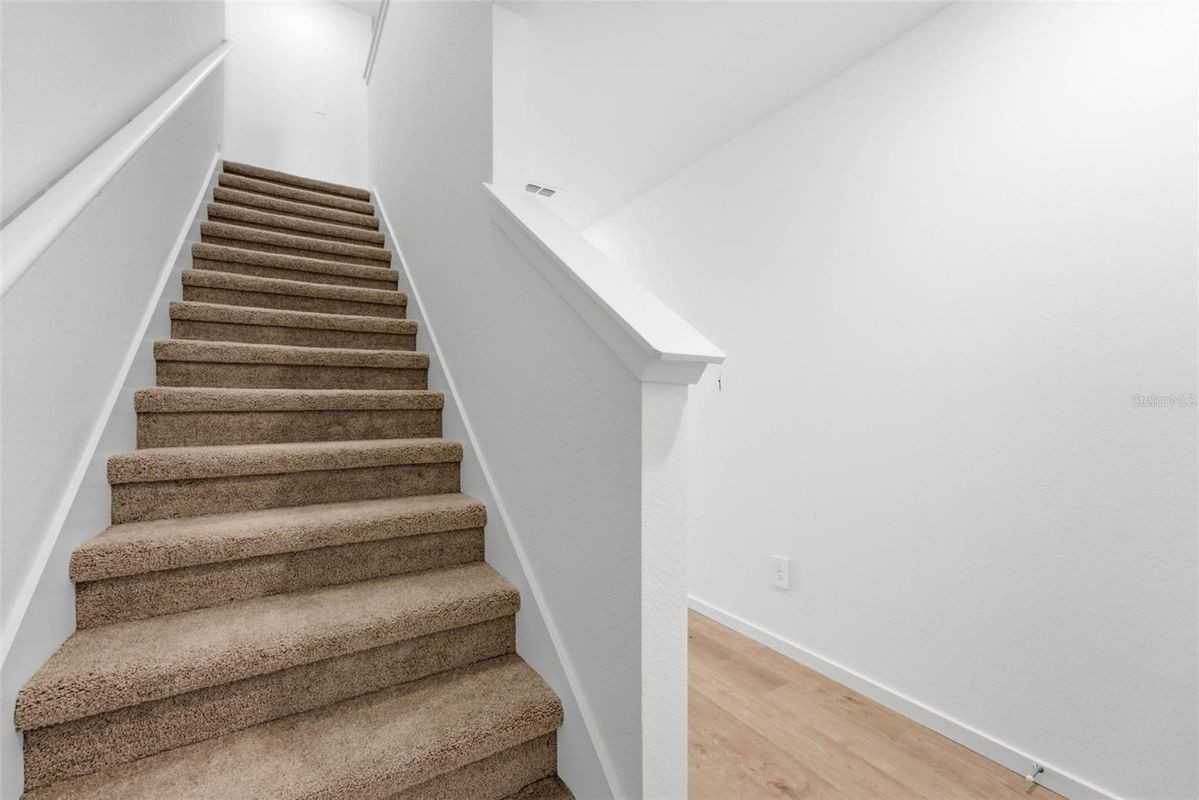 1557 Plank Pl - Photo 3 of 15