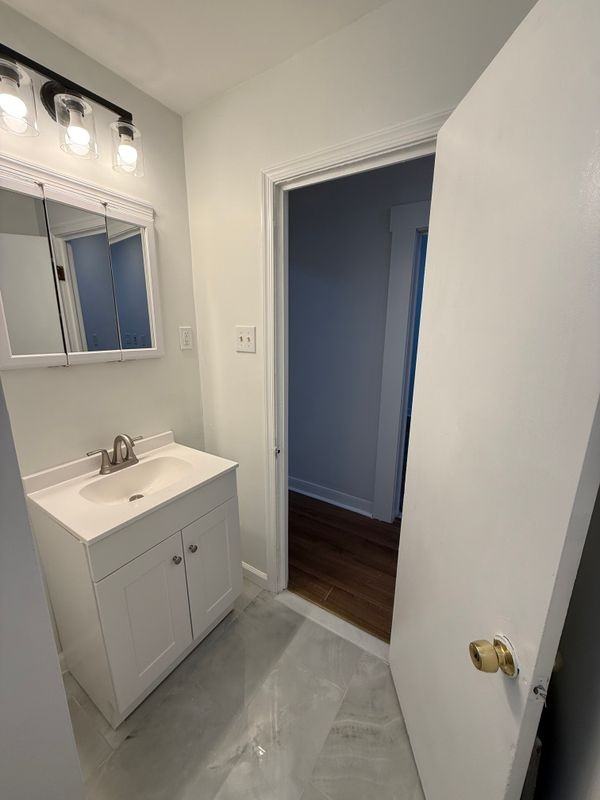 34 Fenner Ave - Photo 5 of 21