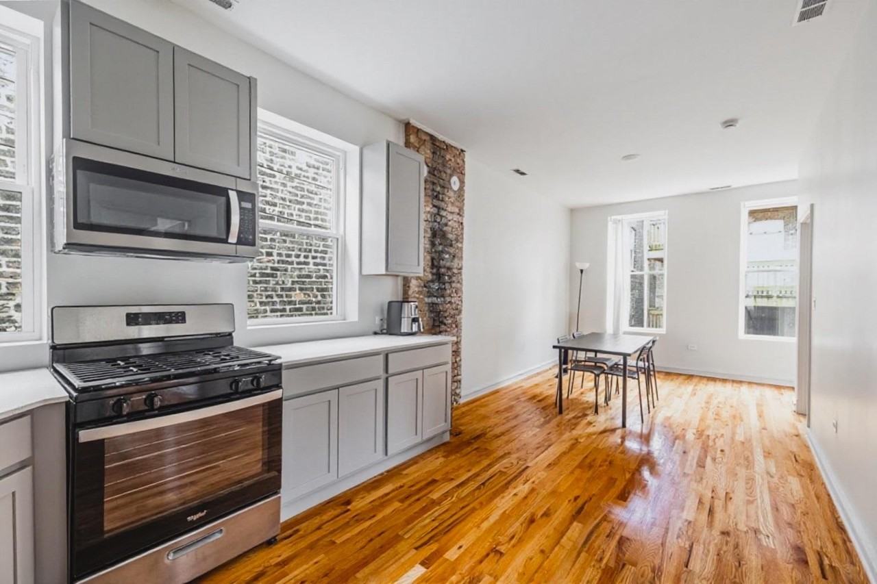 1638 W 18th Pl #2R - Photo 3 of 32