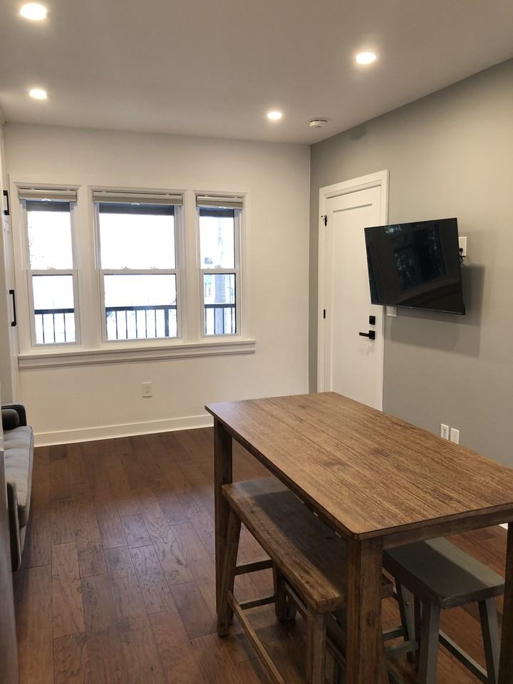 82 Jane Street #Main - Photo 3 of 10