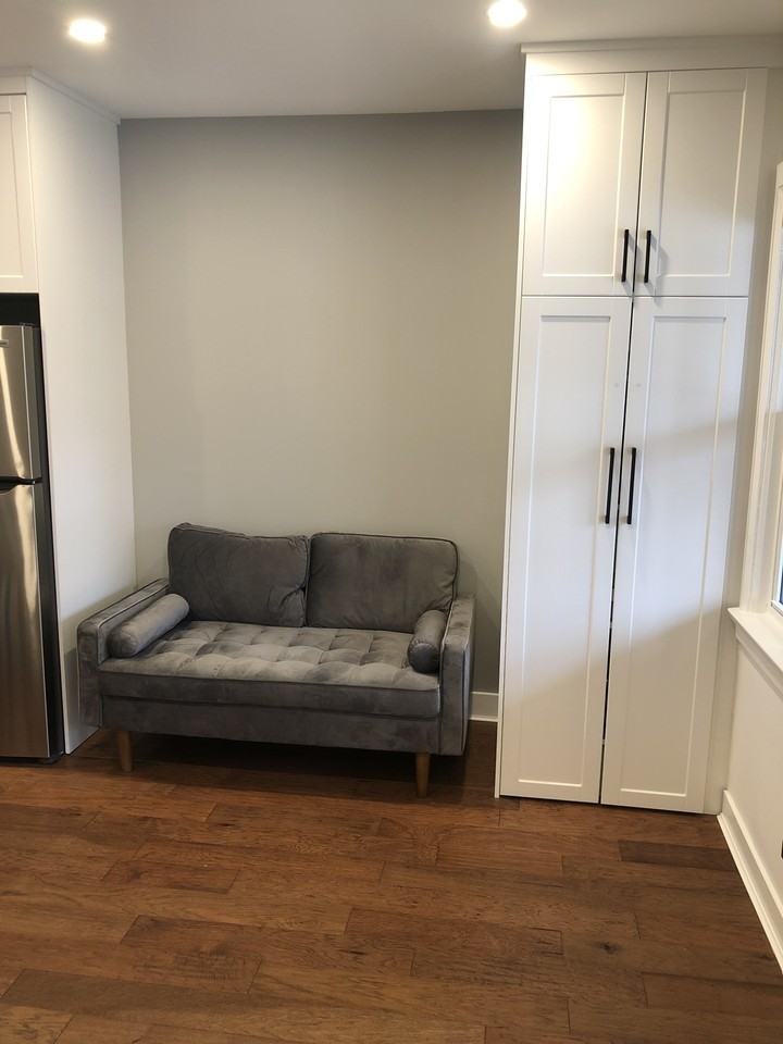 82 Jane Street #Main - Photo 4 of 10