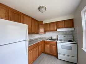 2618 W Cornelia Ave #20 - Photo 1 of 1