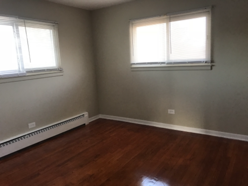 2618 W Cornelia Ave #20 - Photo 2 of 8