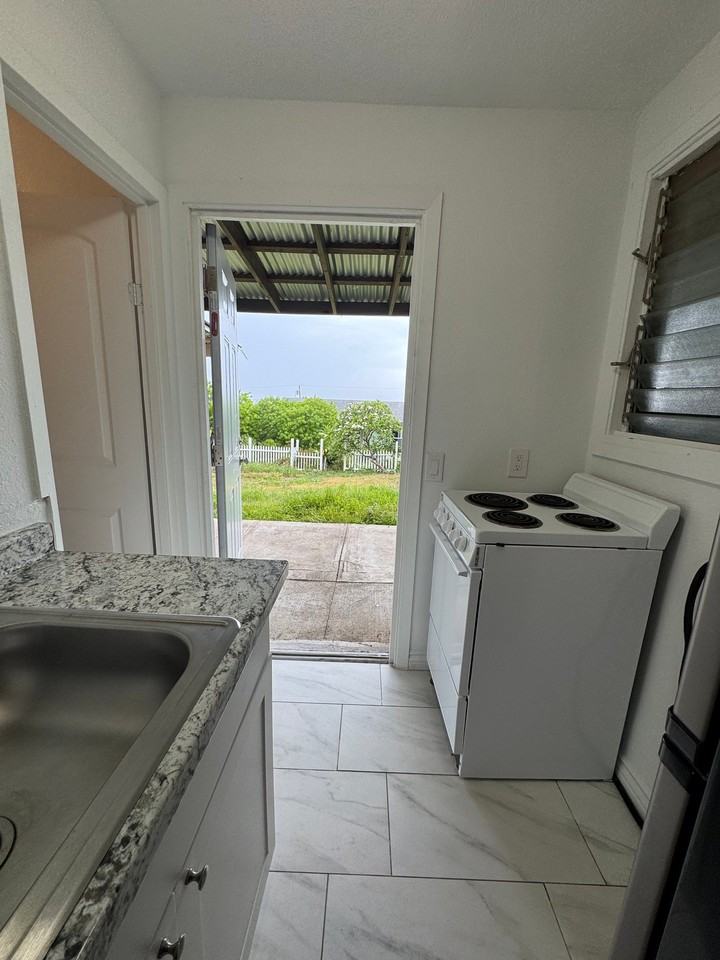 745074 Huaala St - Photo 6 of 9