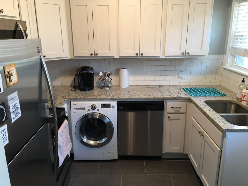 3607 Kenwood Ave - Photo 2 of 13