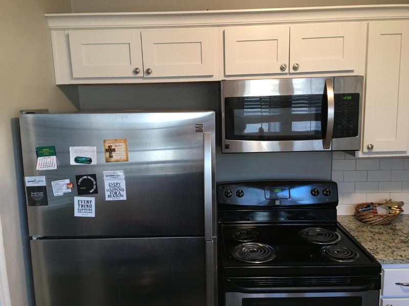3607 Kenwood Ave - Photo 5 of 13