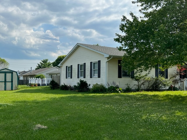 1100 Dani Ln - Photo 3 of 17