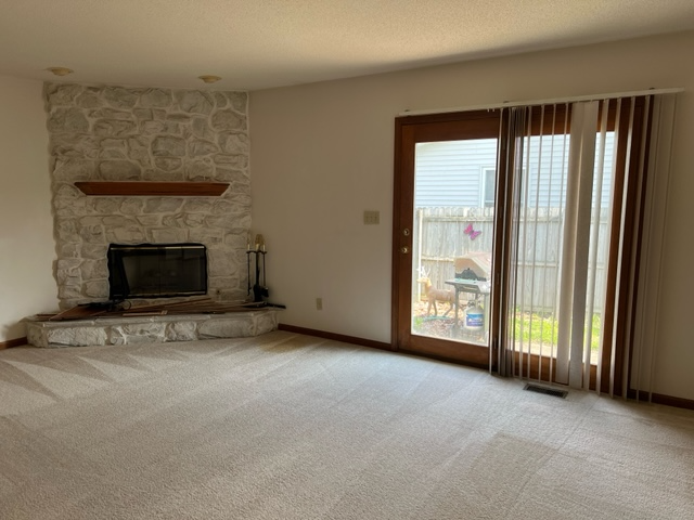 1100 Dani Ln - Photo 5 of 17
