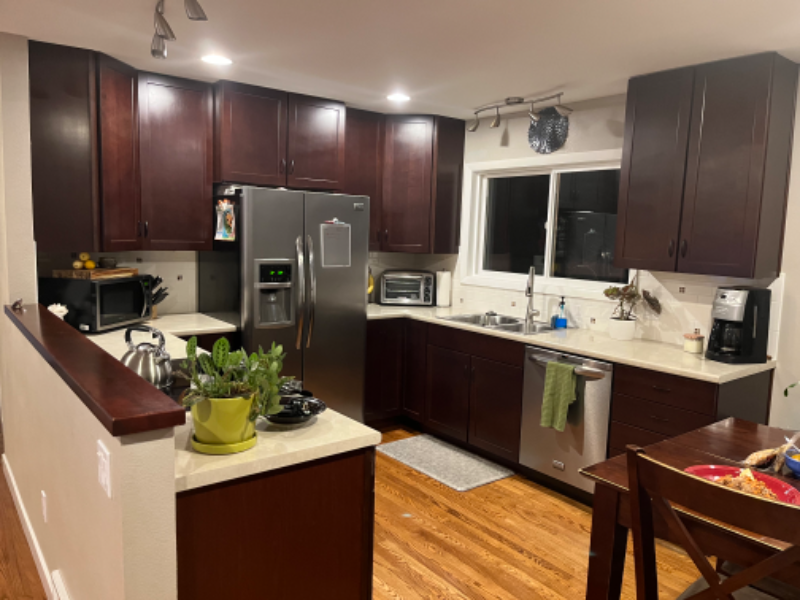 1546 Maple St - Photo 4 of 9