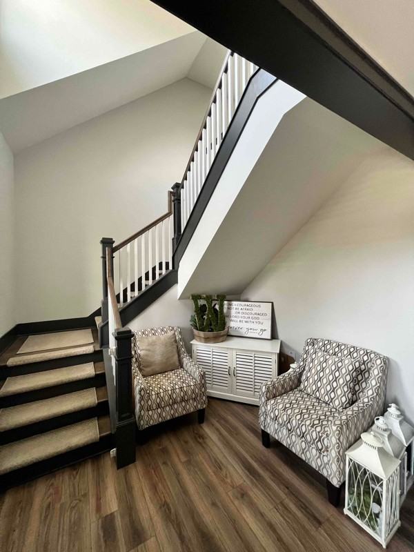7033 Balcolm Ct - Photo 4 of 25