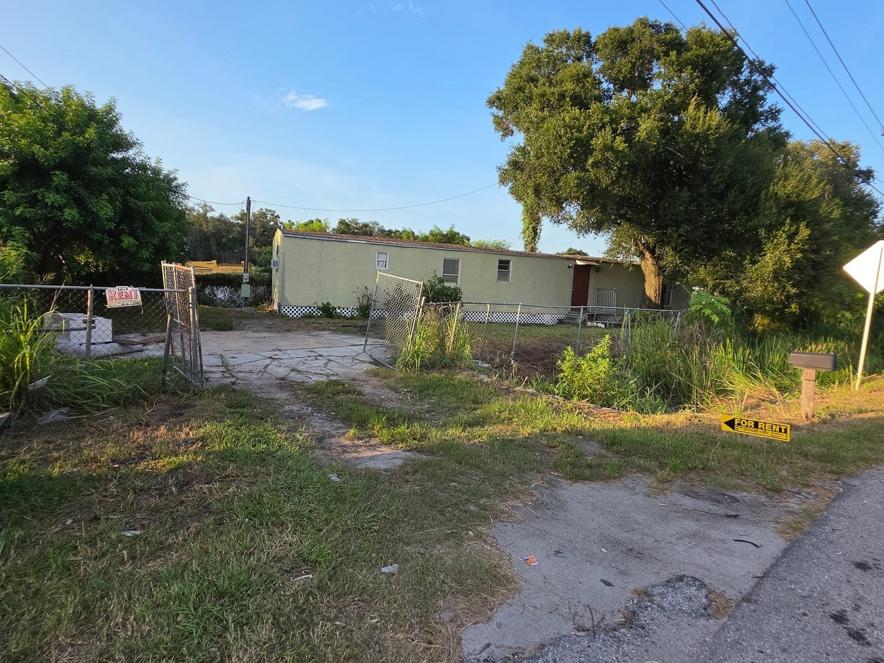 8010 E Broadway Ave - Photo 4 of 11