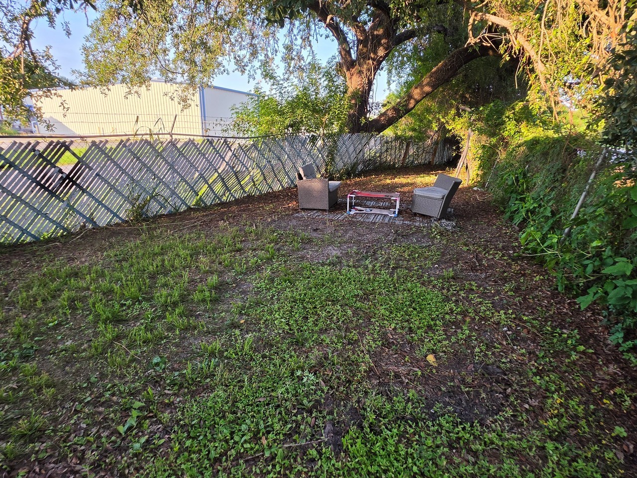 8010 E Broadway Ave - Photo 7 of 11