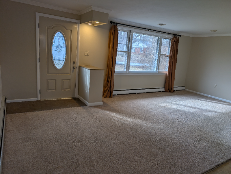 2039 Pine Dr - Photo 5 of 20