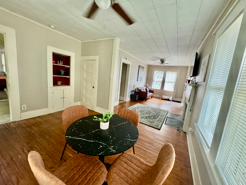 251 Byrd Ave N - Photo 6 of 7