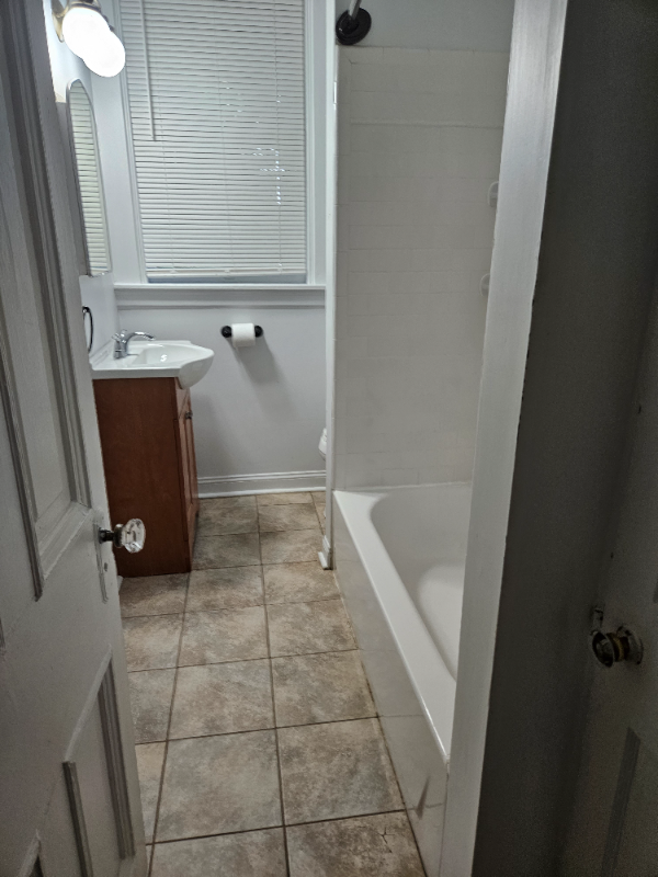 603 Tingley Ave #2 - Photo 4 of 7
