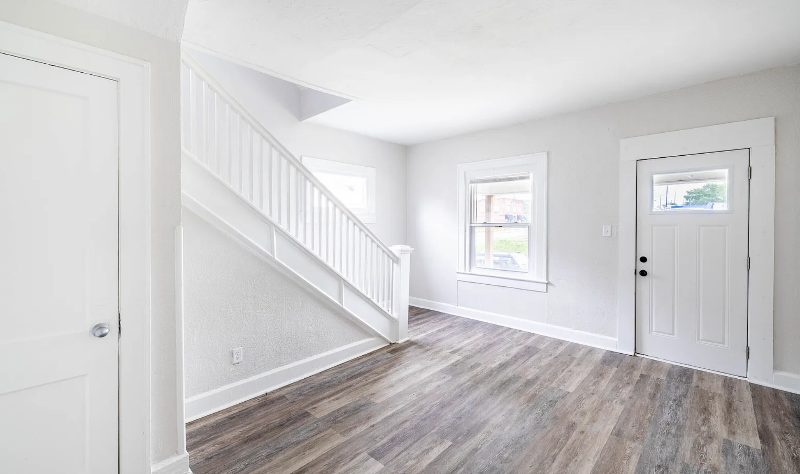 450 N Kealing Ave - Photo 4 of 15