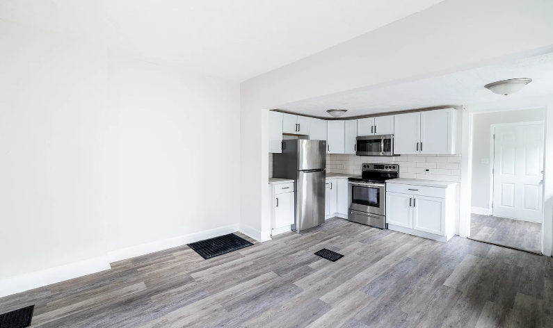 450 N Kealing Ave - Photo 6 of 15