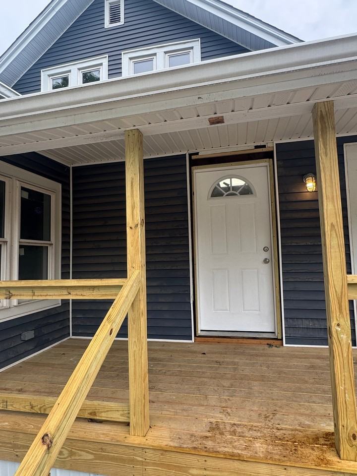 506 S Market St #C - Photo 2 of 11