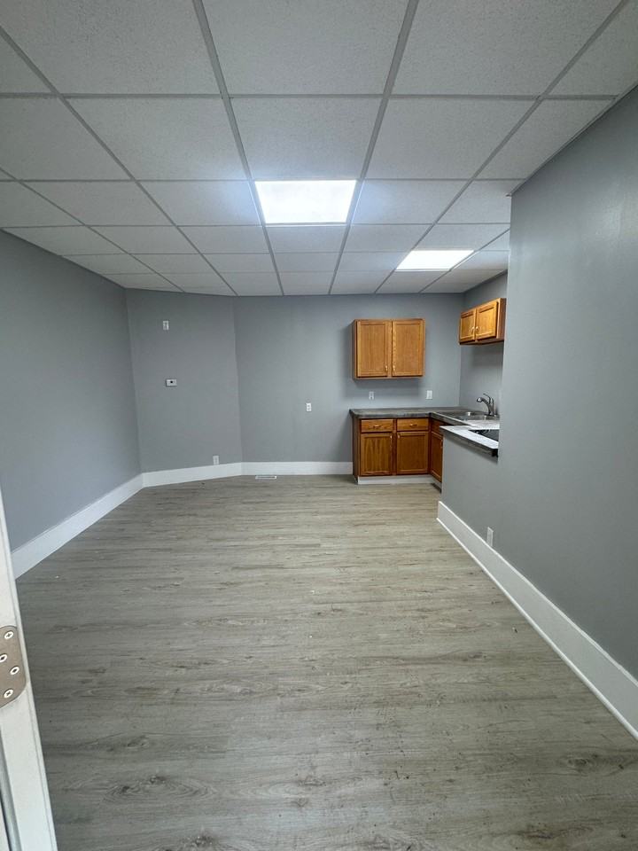 506 S Market St #C - Photo 3 of 11