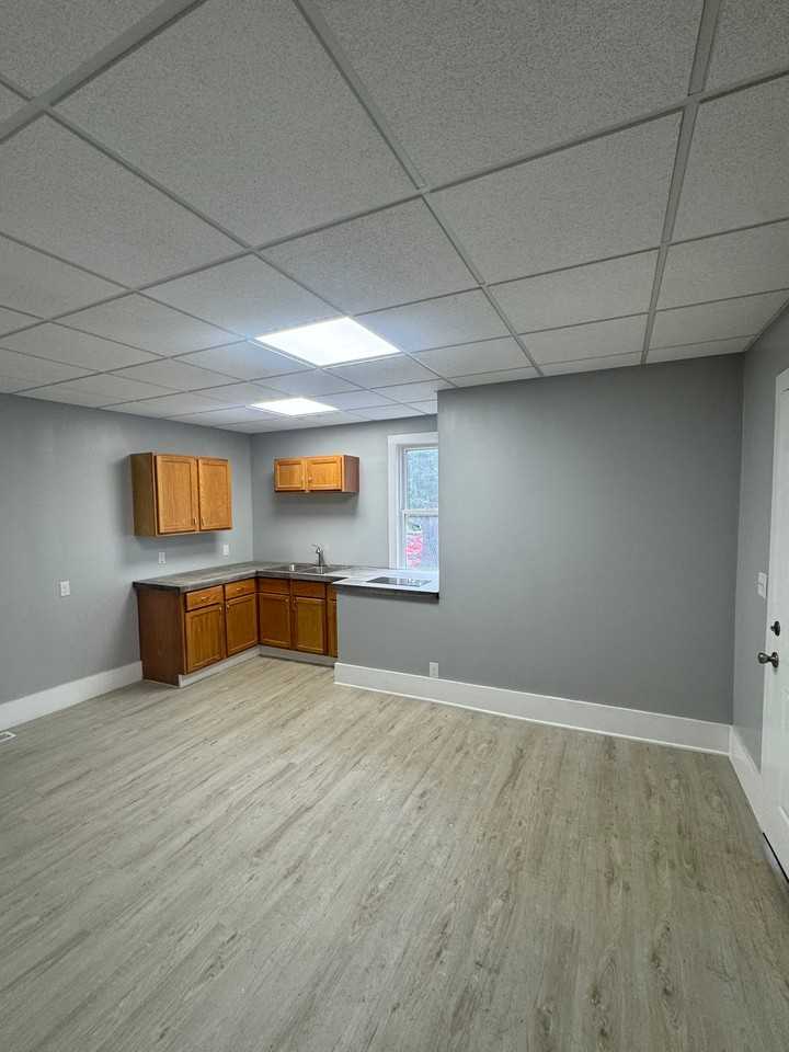506 S Market St #C - Photo 4 of 11