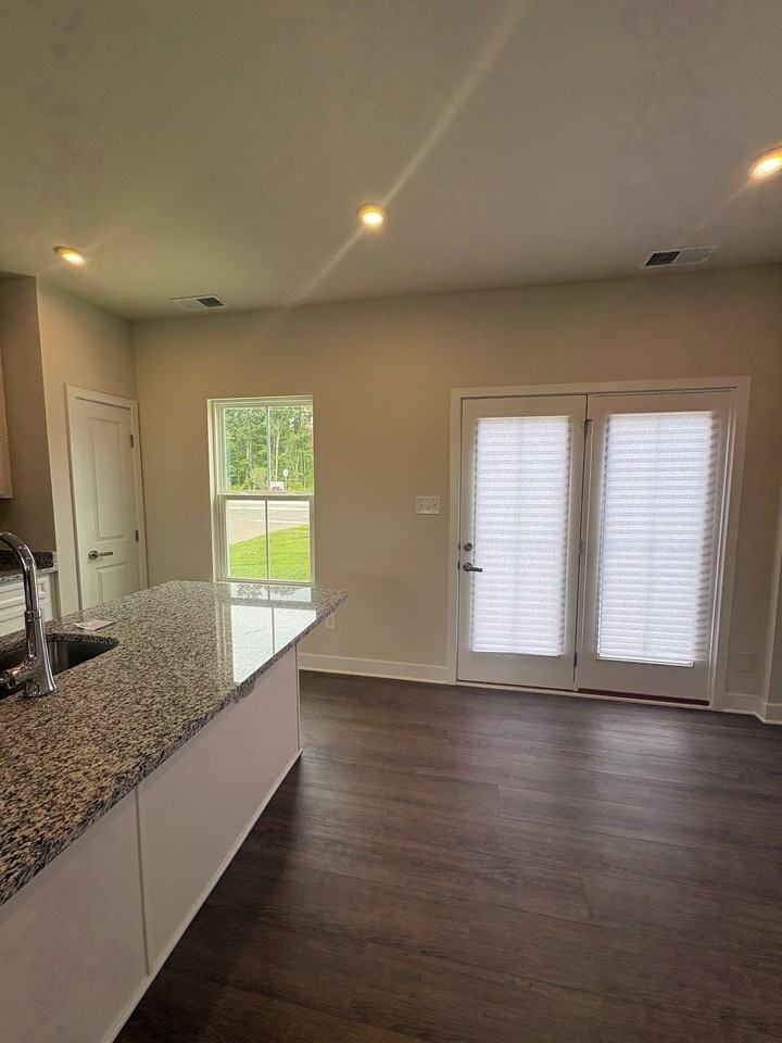 501 Old Lime Pl - Photo 4 of 7