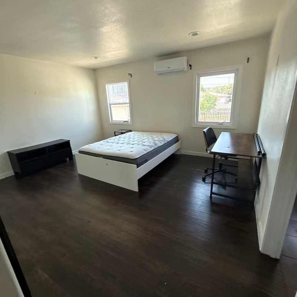 1325 S Fremont Ave - Photo 5 of 5