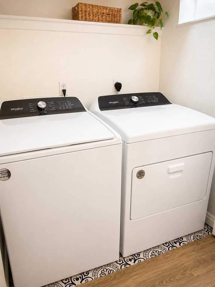 1795 W 28th St - Photo 7 of 25