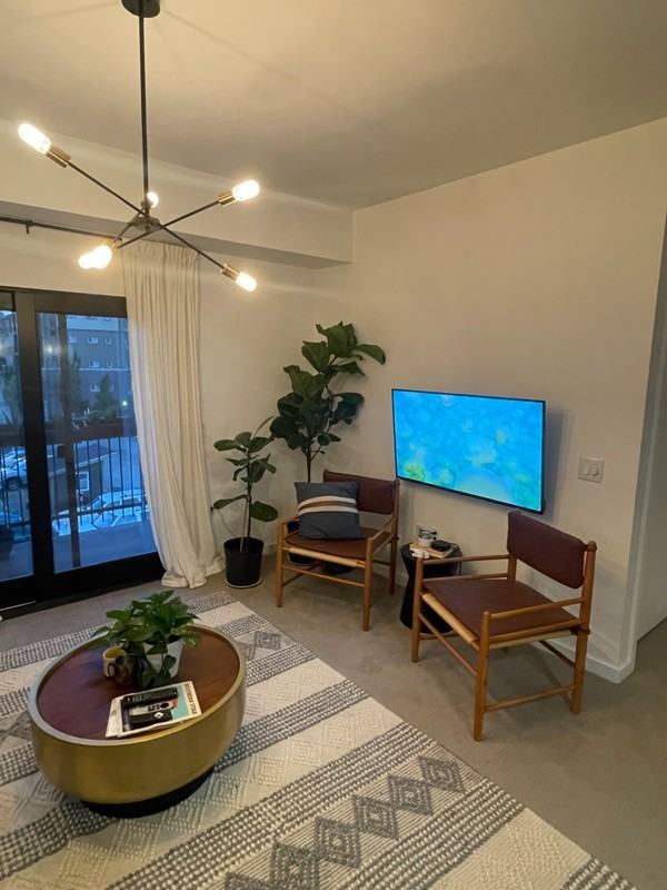 228 E St - Photo 3 of 8