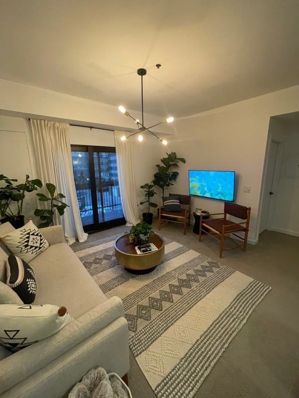 228 E St - Photo 7 of 8