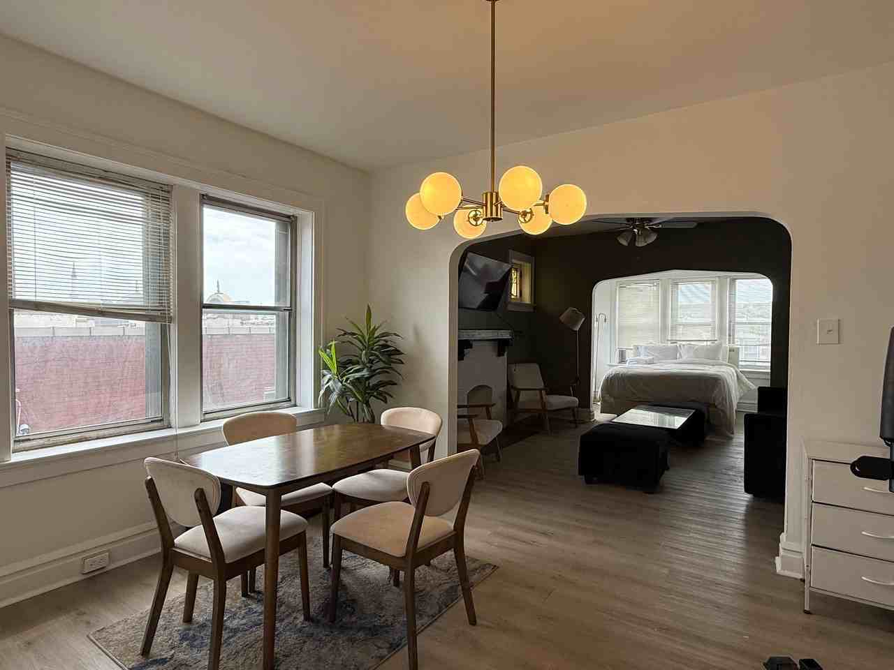 4909 Lansdowne Ave #2E - Photo 5 of 18
