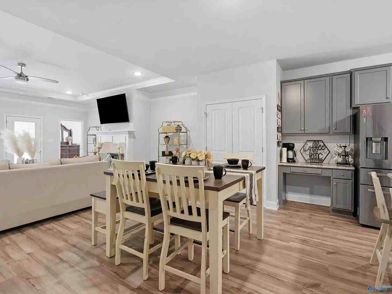 122 Hutchinson Rd - Photo 4 of 7