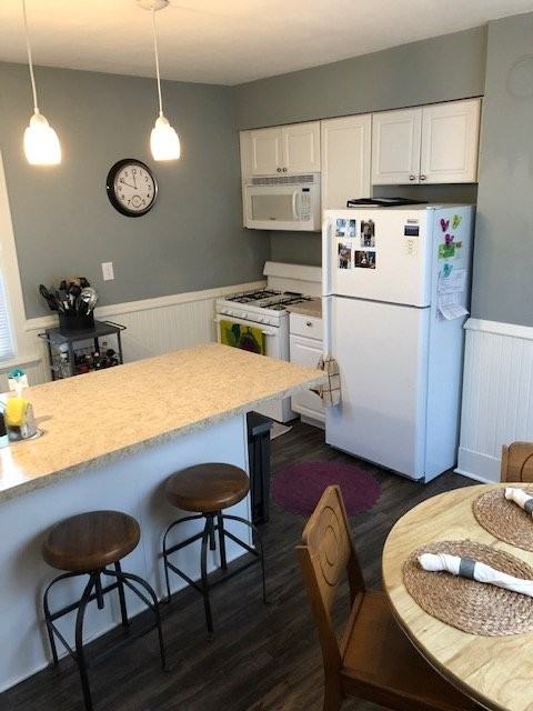 308 W Scott St - Photo 6 of 19
