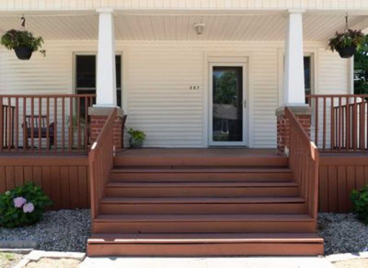 207 S Poland St - Photo 2 of 20
