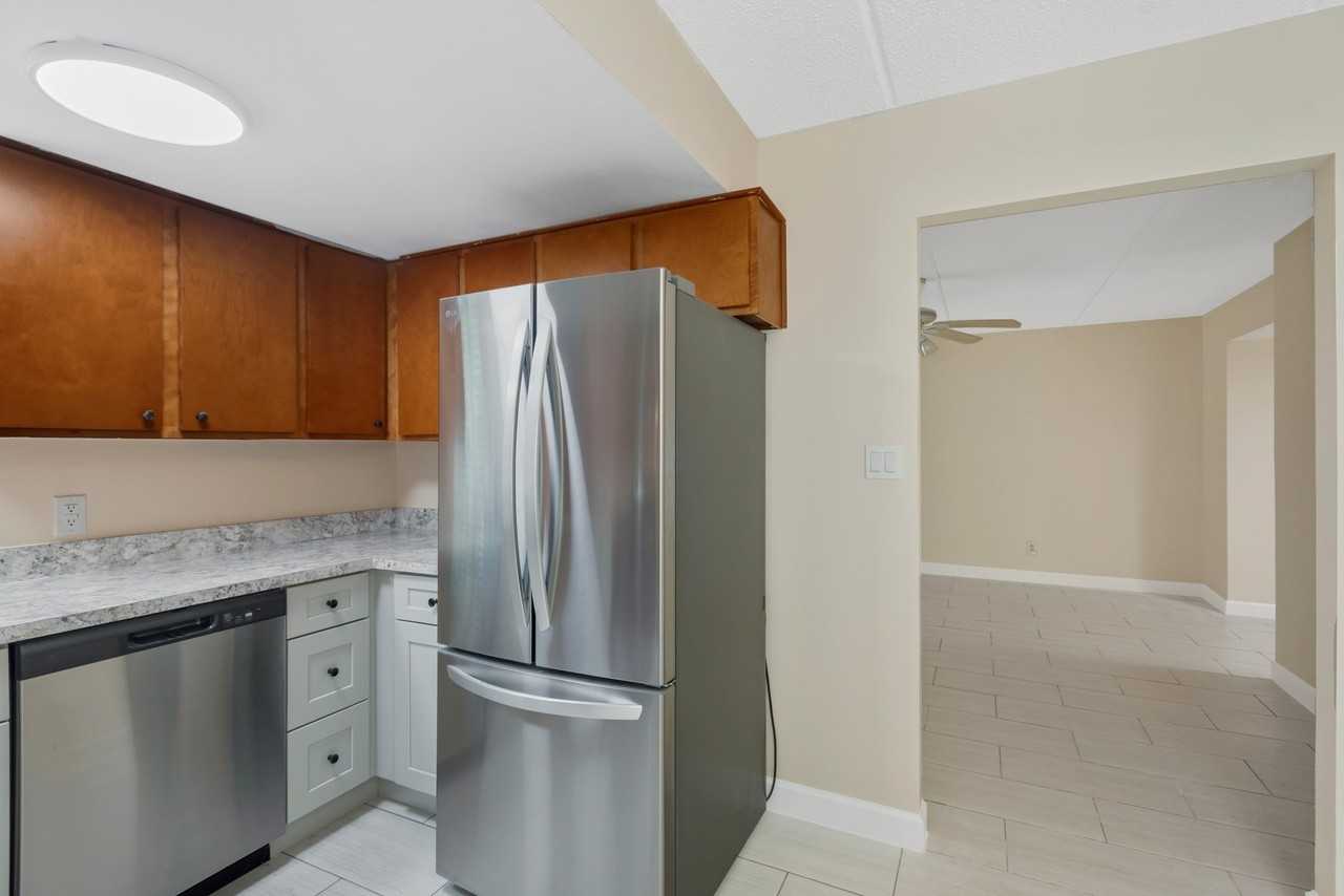 1120 84th Ave N #A - Photo 5 of 8