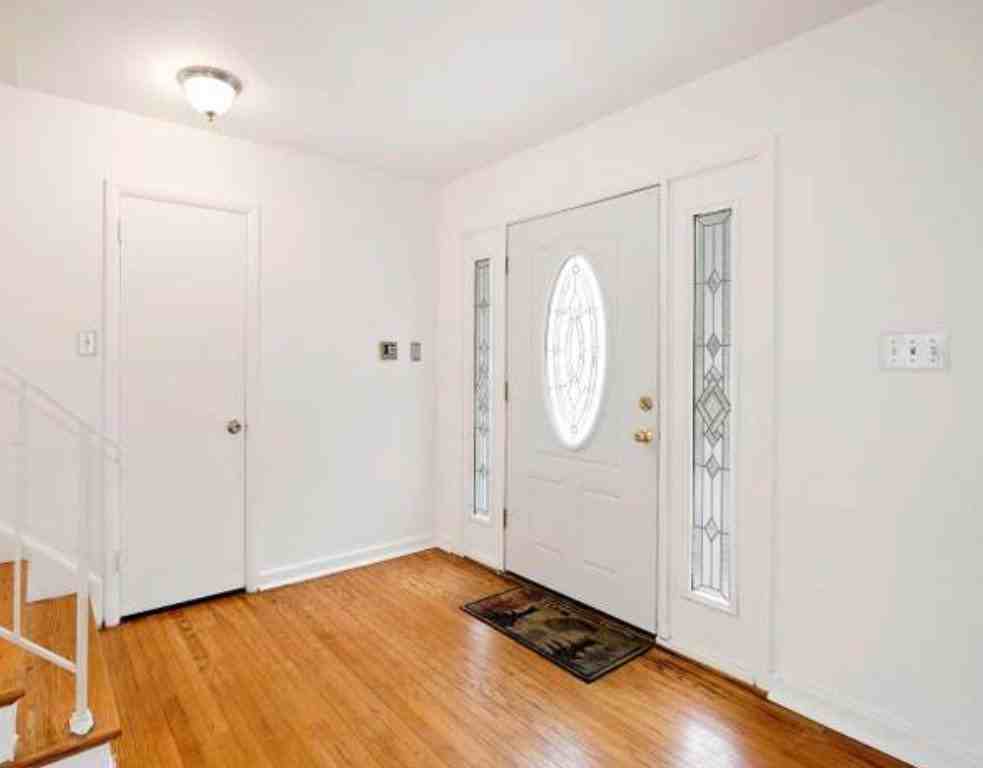 10000 Kinross Ave - Photo 4 of 13