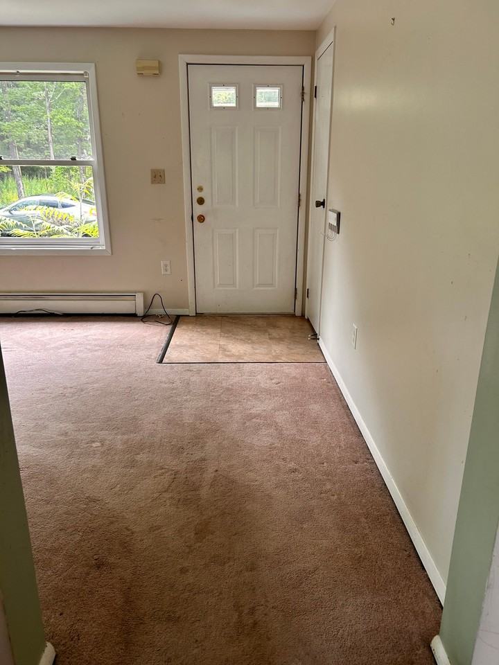 47 Lakeland Dr - Photo 4 of 20