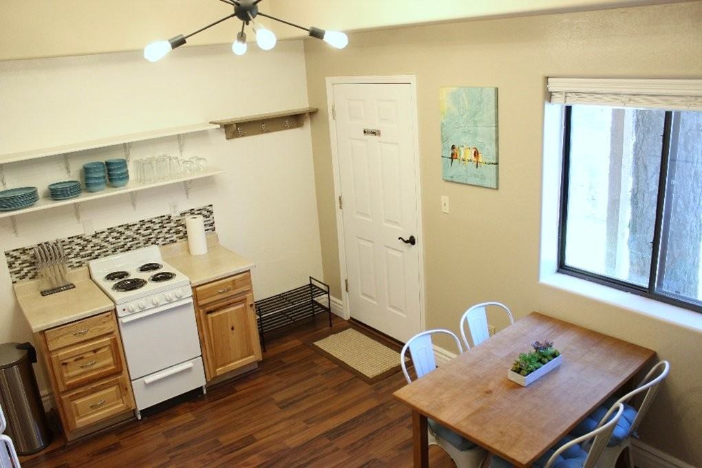 3250 S Hunter Pl - Photo 5 of 15