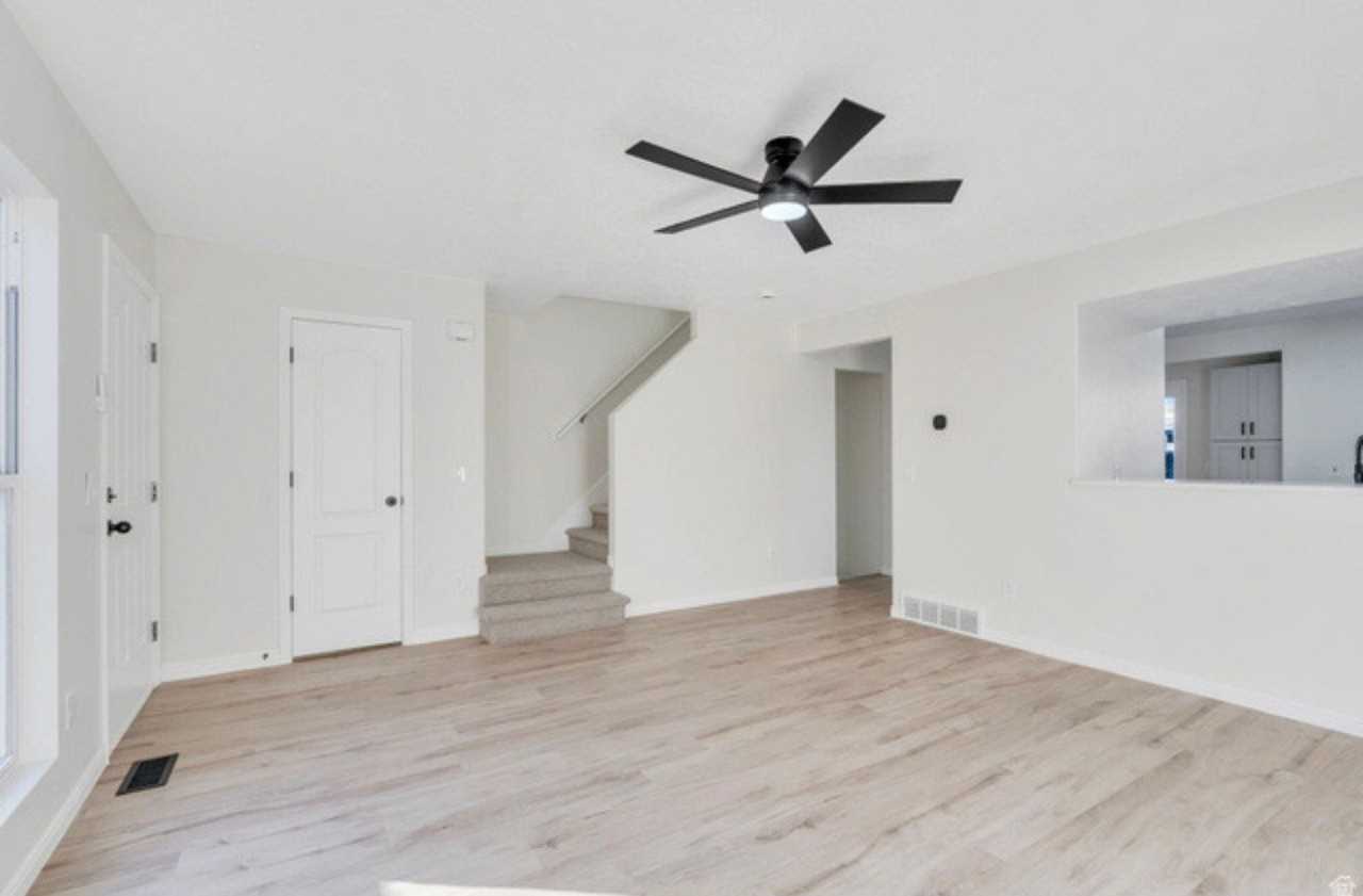 4778 S Huntly Dr - Photo 3 of 10