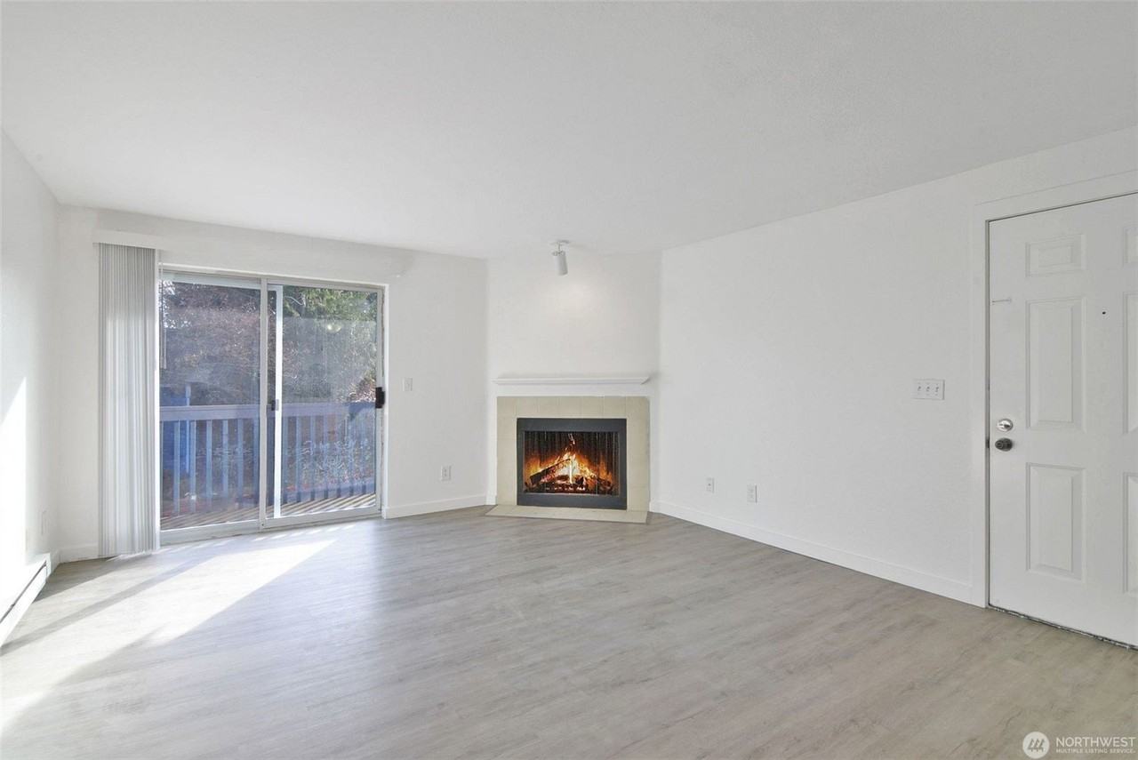 16817 Larch Way #C202 - Photo 3 of 20