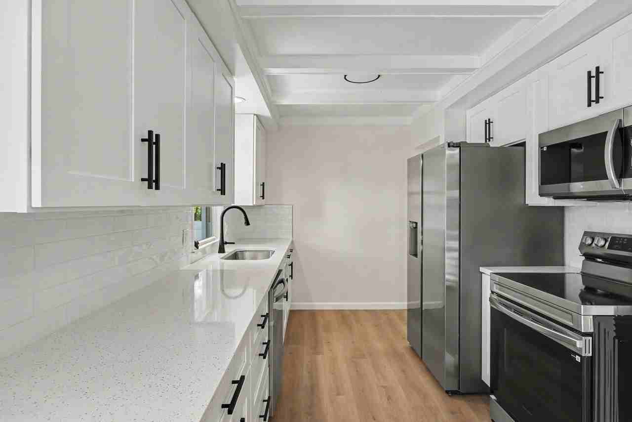 4510 Rosewold Ave - Photo 6 of 15