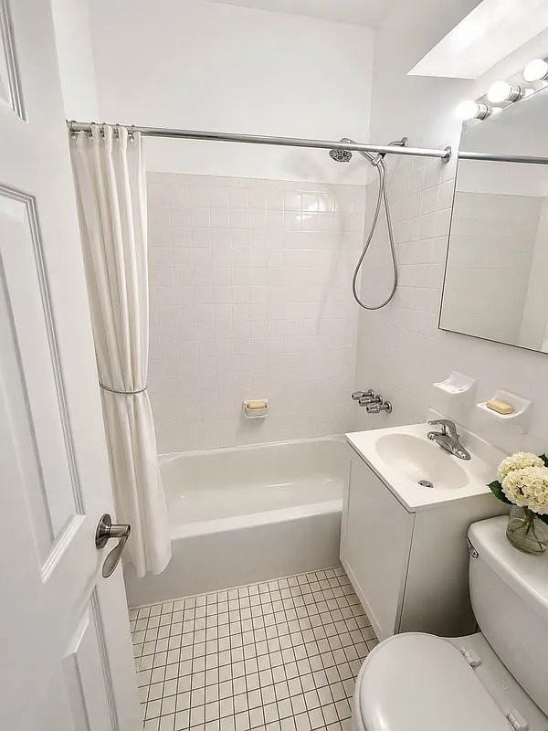 117 E 89th St #A2 - Photo 4 of 4