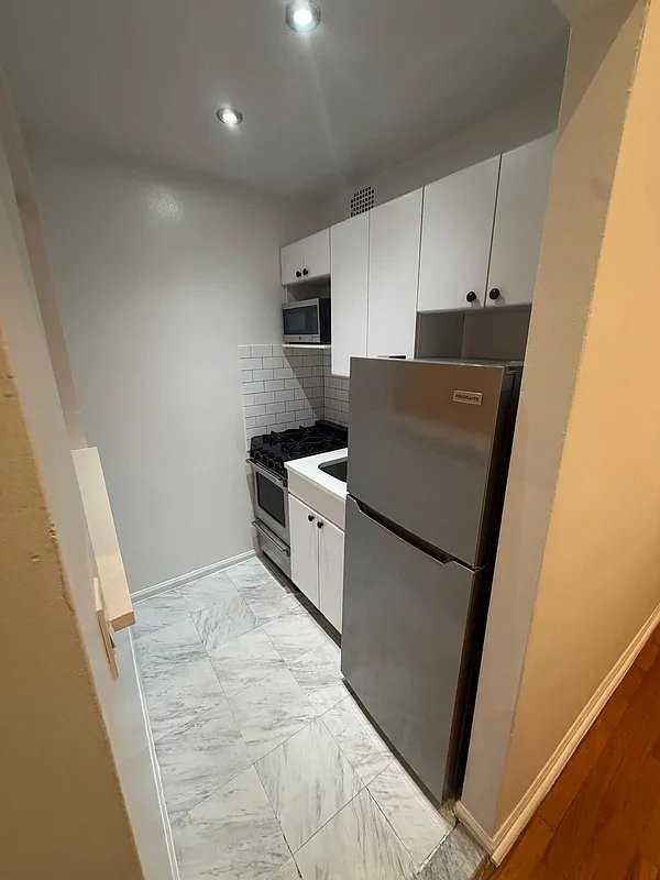119 E 83rd St #5D - Photo 4 of 4