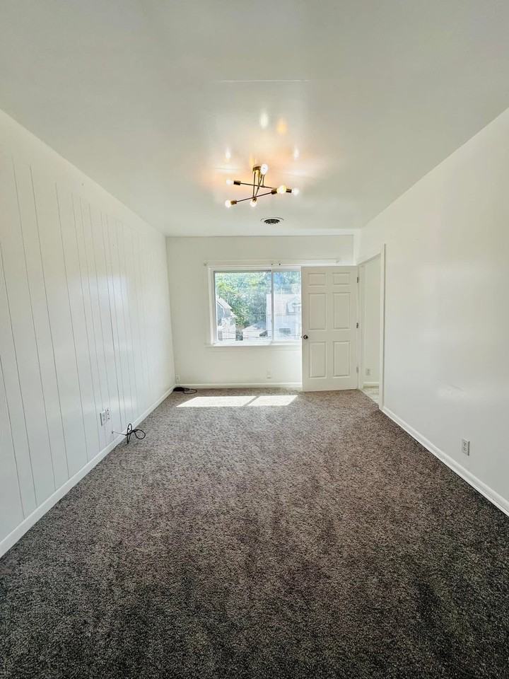 276 Fenton St #2 - Photo 6 of 10